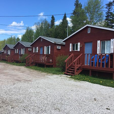 Lush'S Cottages Cormack Kültér fotó